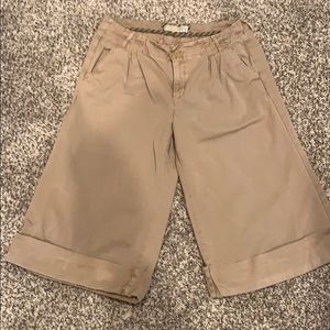 Wide Leg Khaki Capri
